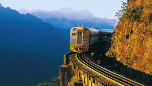 Curitiba com passeio de trem e Ilha do Mel